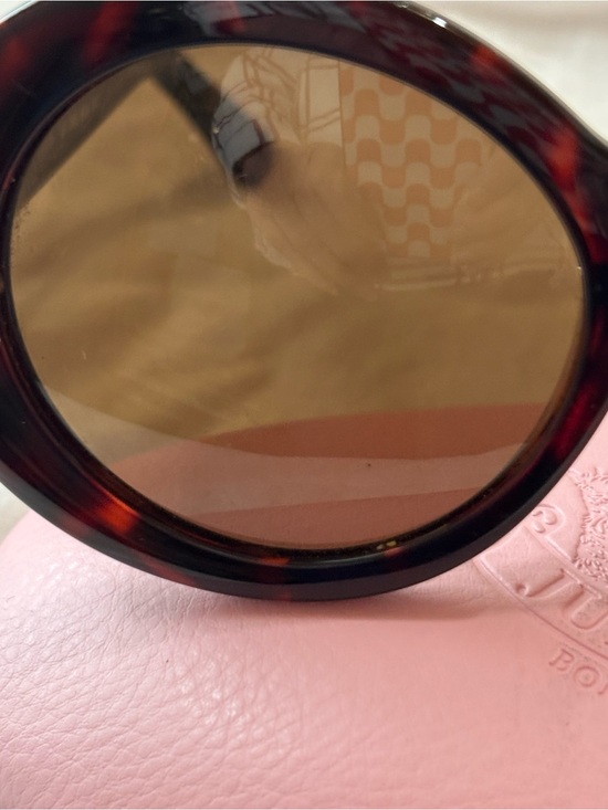 Juicy Couture Sunglasses,Pink Sunglasses Case with Matching Pink Cleaning Cloth main image 5